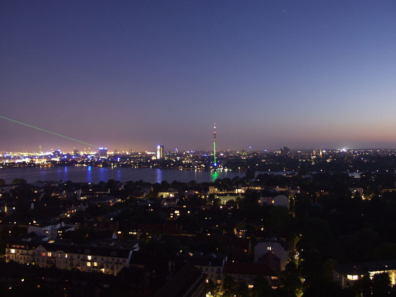 Hamburg bei Nacht