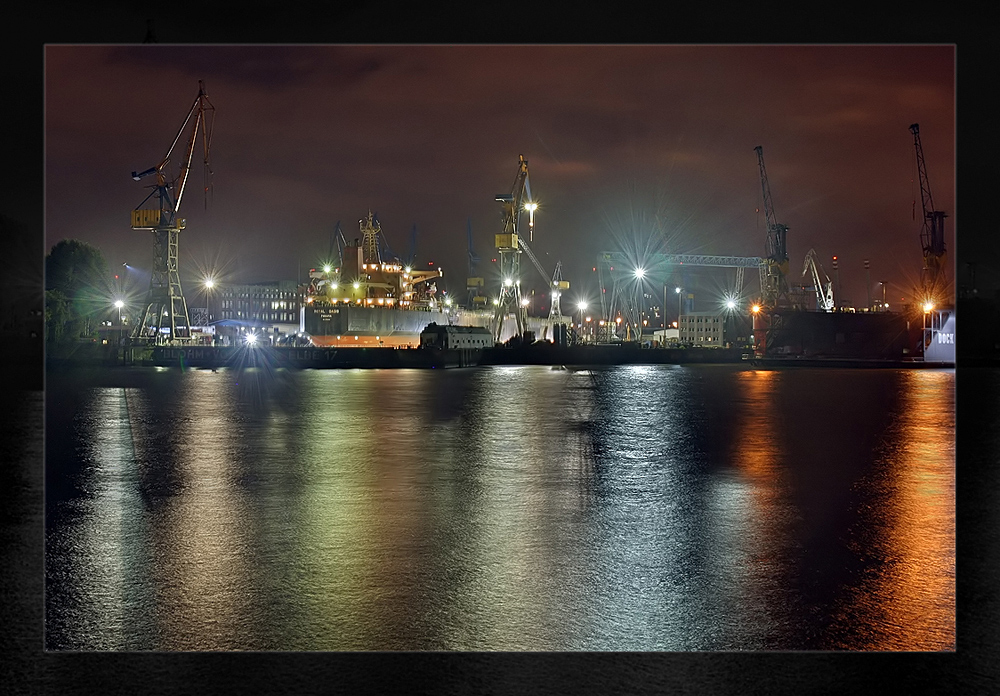 Hamburg bei Nacht