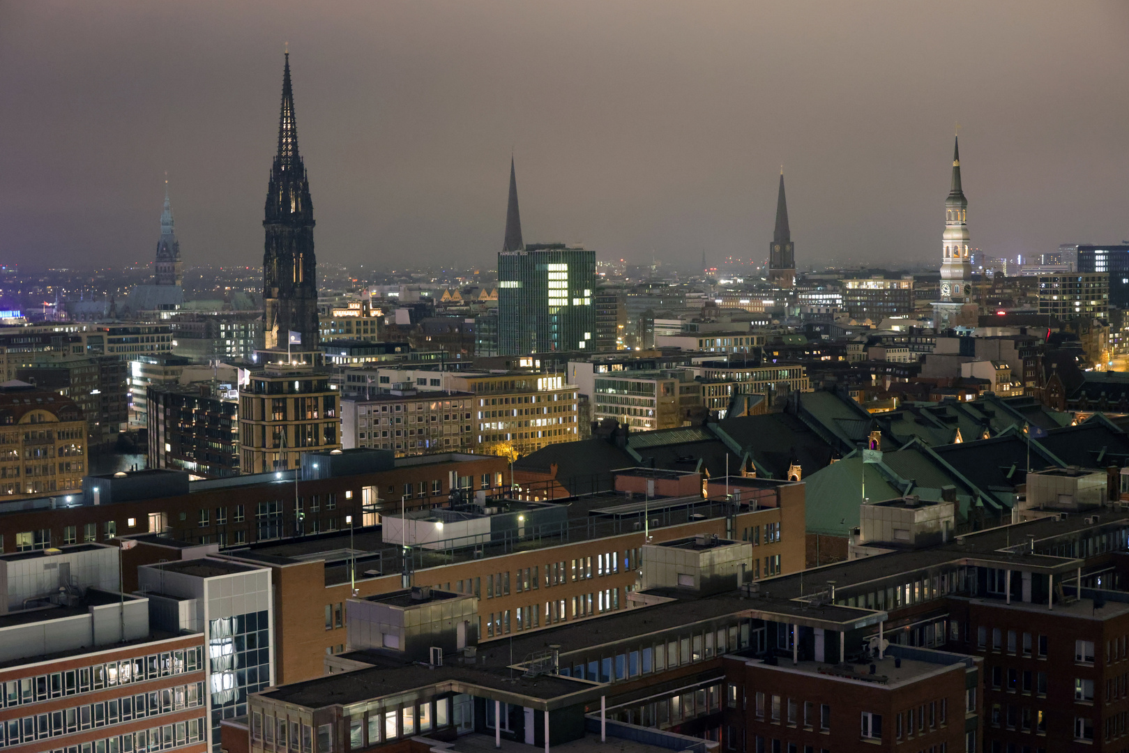 Hamburg bei Nacht