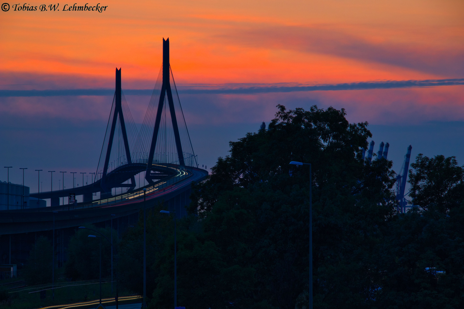 Hamburg bei Nacht - Köhlbrandbrücke