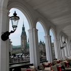 Hamburg - Blick auf das Rathaus