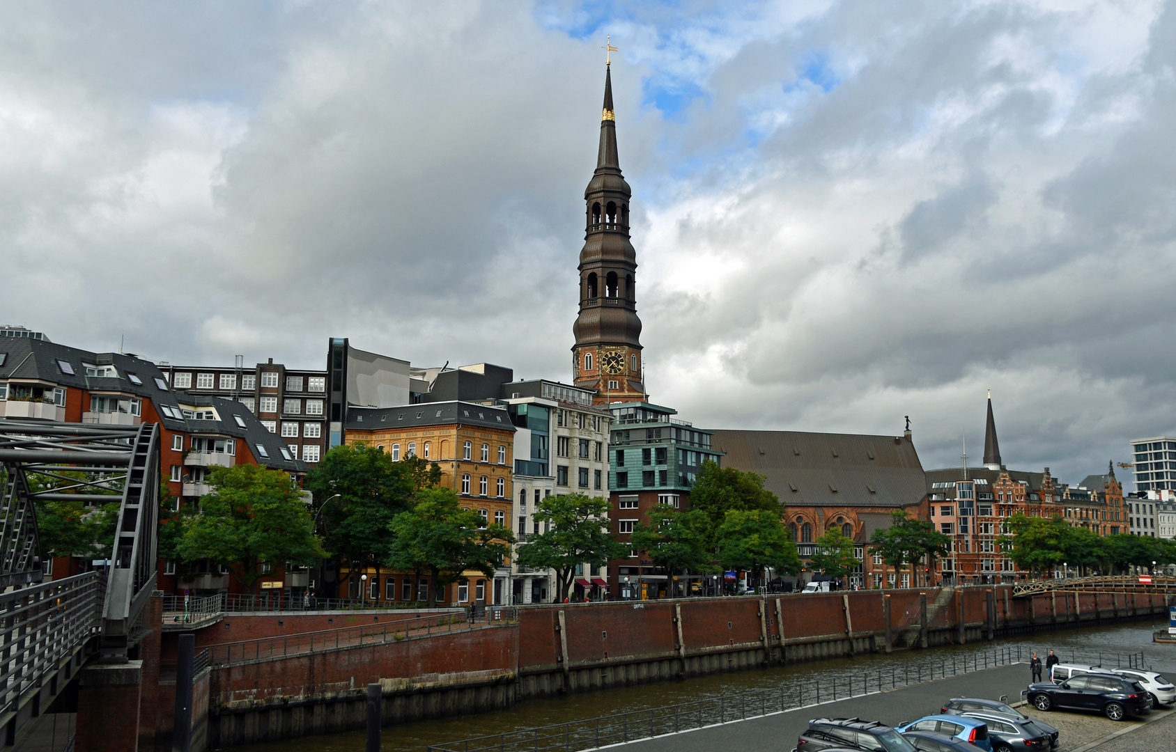 Hamburg, Blick zur Hauptkirche Sankt Katharinen