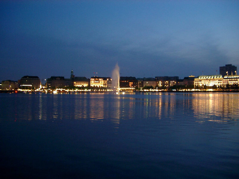 Hamburg by Night