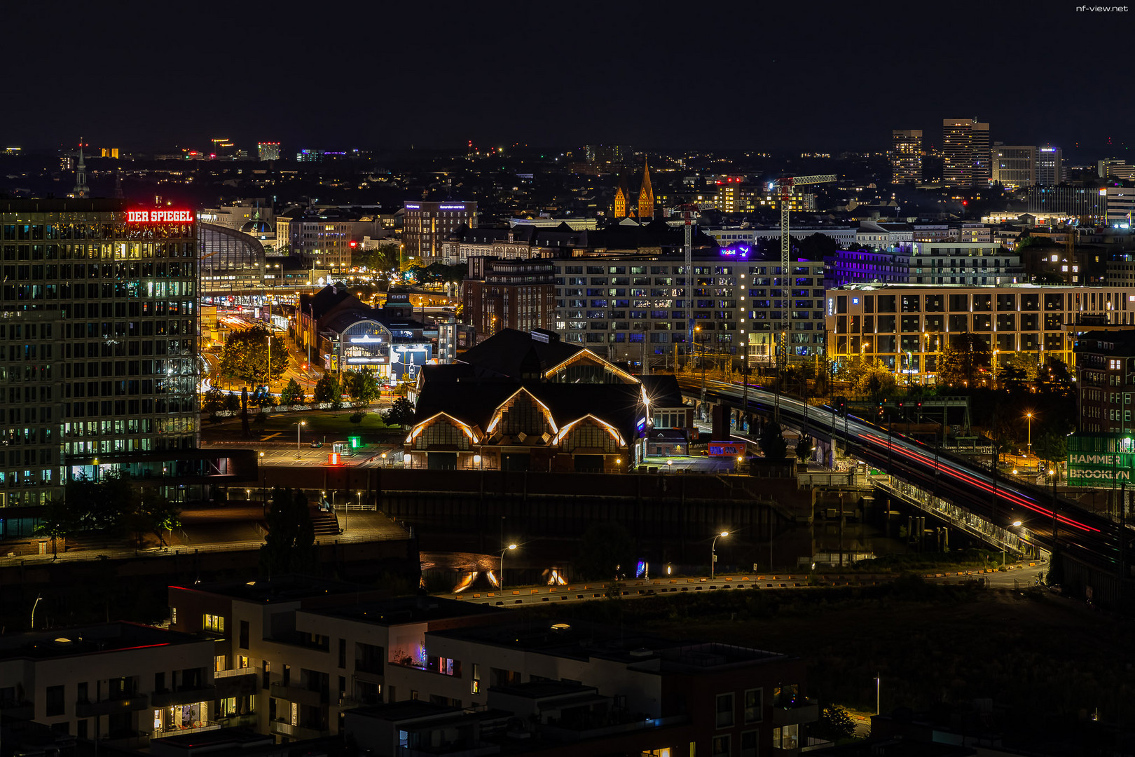 Hamburg by night