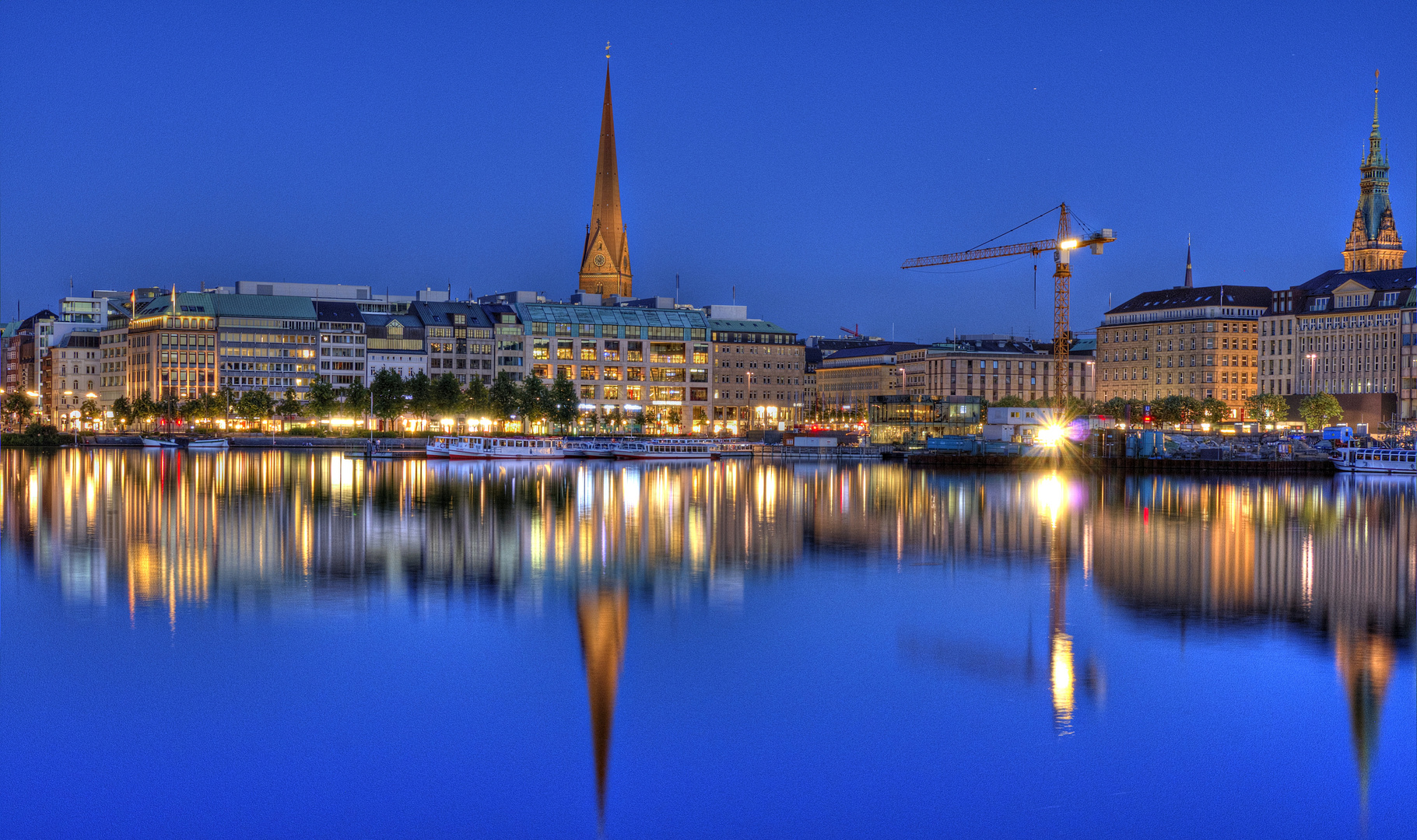 Hamburg by Night