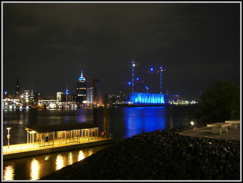 Hamburg Cruise Days 2008 at Night