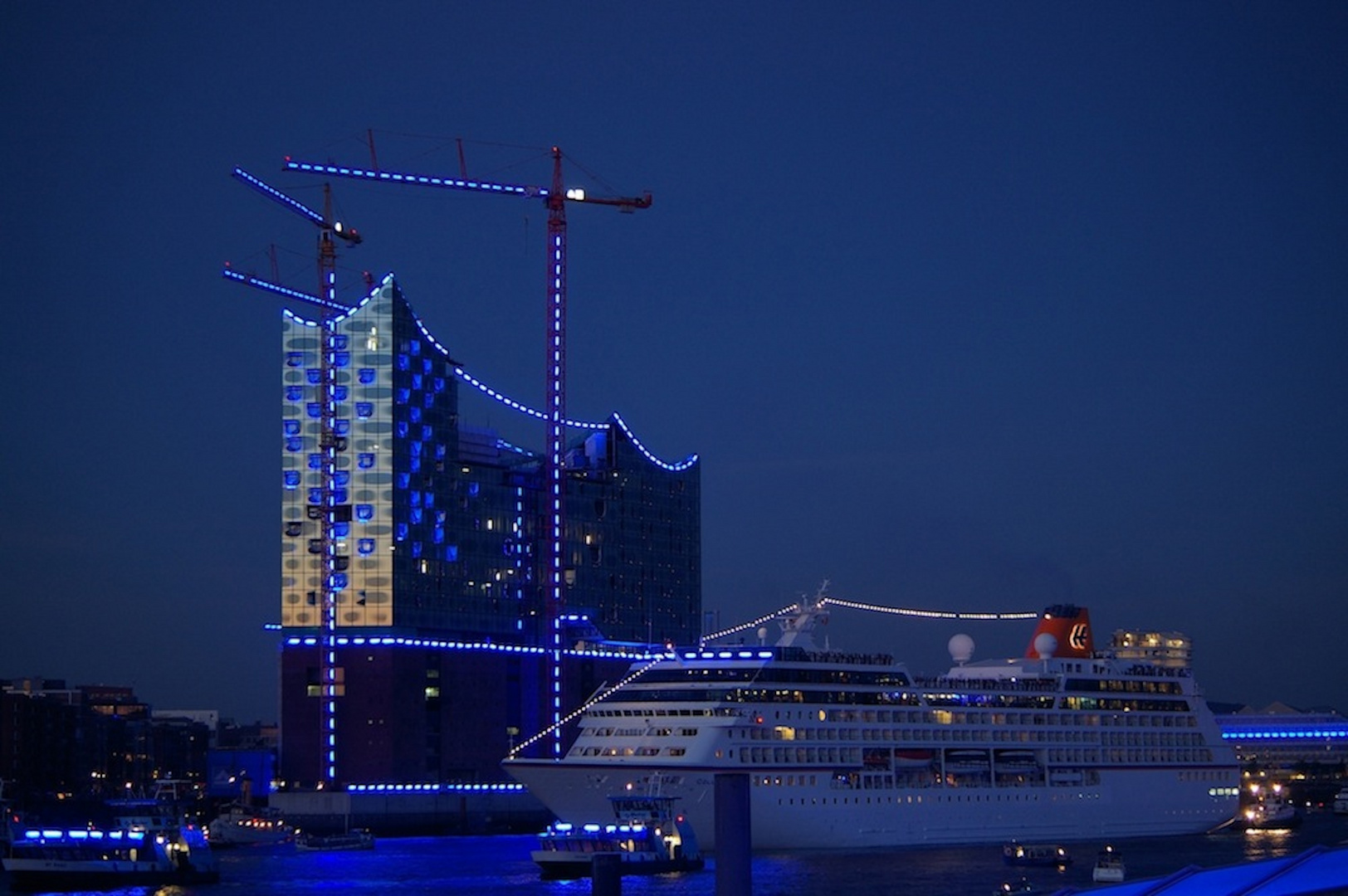 Hamburg Cruise Days in blau...