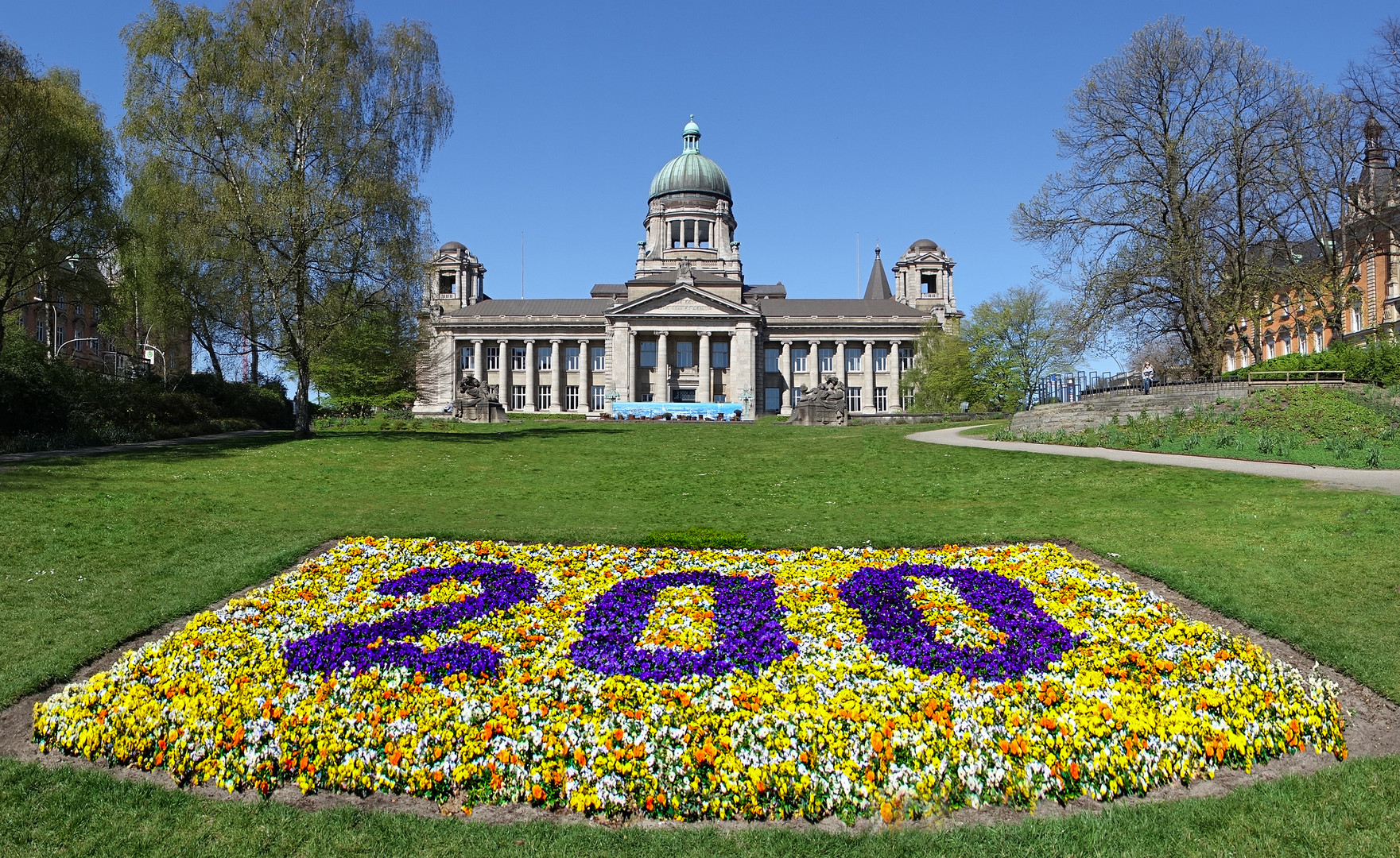 Hamburg, der Garten in den Wallanlagen wird 200