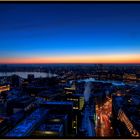 Hamburg die Blaue Stunde erwischt.