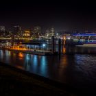 Hamburg Elbe bei Nacht