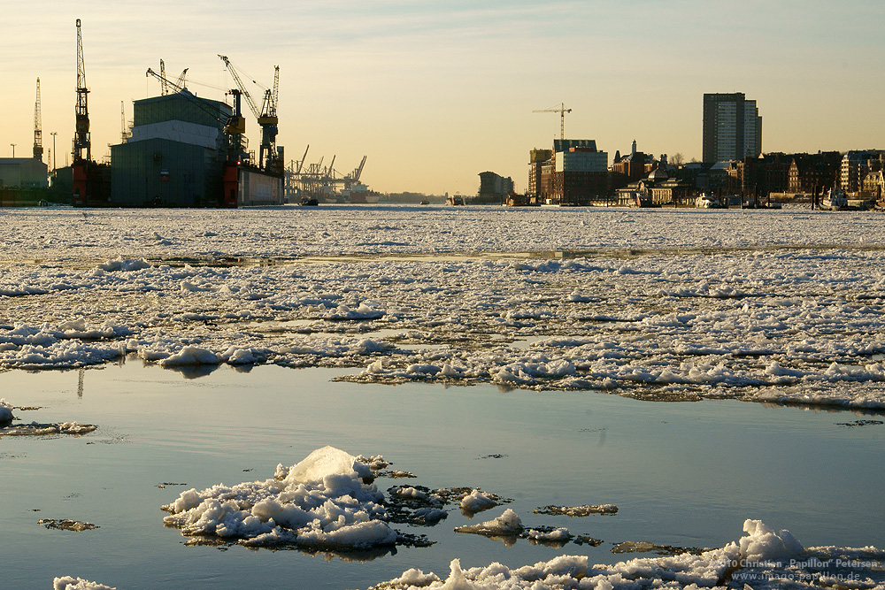 Hamburg: Elbe - Leichter Eisgang