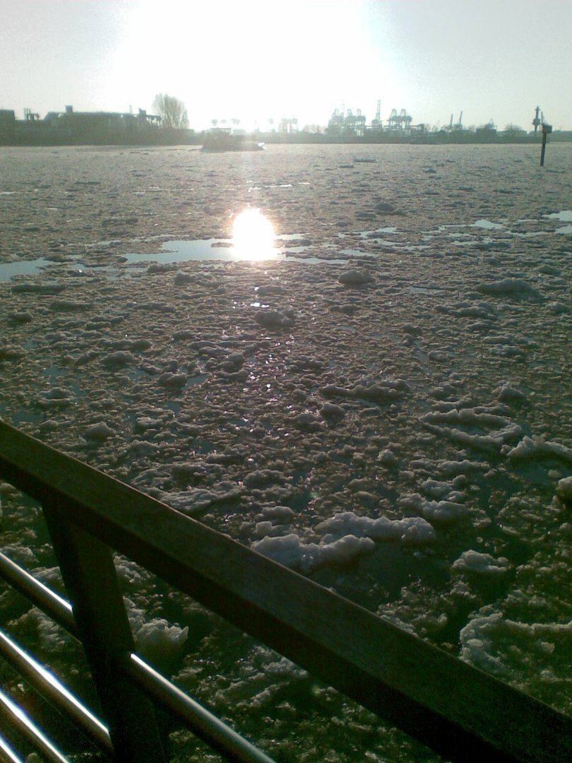 Hamburg, Elbe, WInter 2009