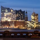 Hamburg - Elbphilharmonie und St. Michaelis