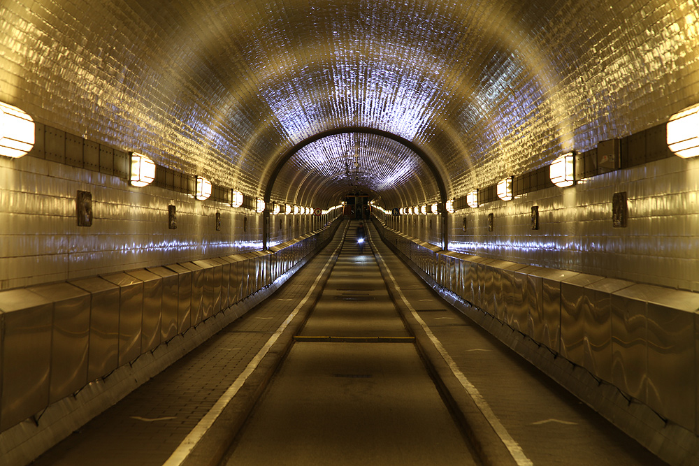 Hamburg / Elbtunnel