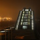 Hamburg / Fährterminal Altona mit Blick auf Burchardkai