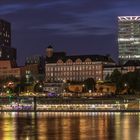 Hamburg: Hafen bei Nacht