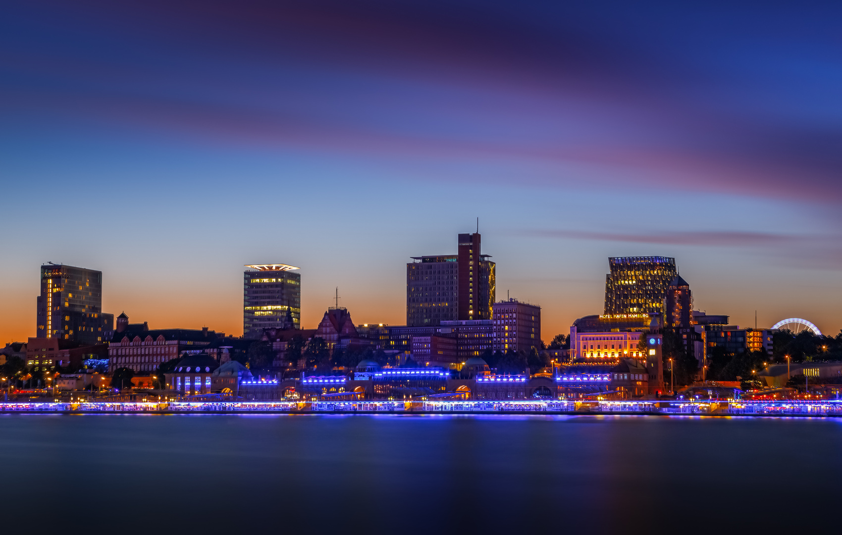 Hamburg Hafen Lichter - Blue Port 2014