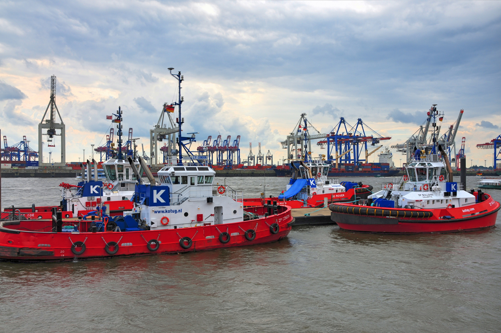 Hamburg Hafen Schlepper