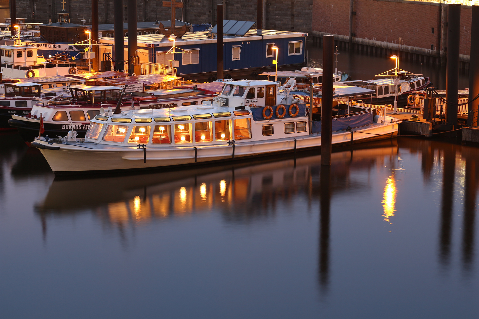 Hamburg Hafen - Sonnenuntergangsstimmung