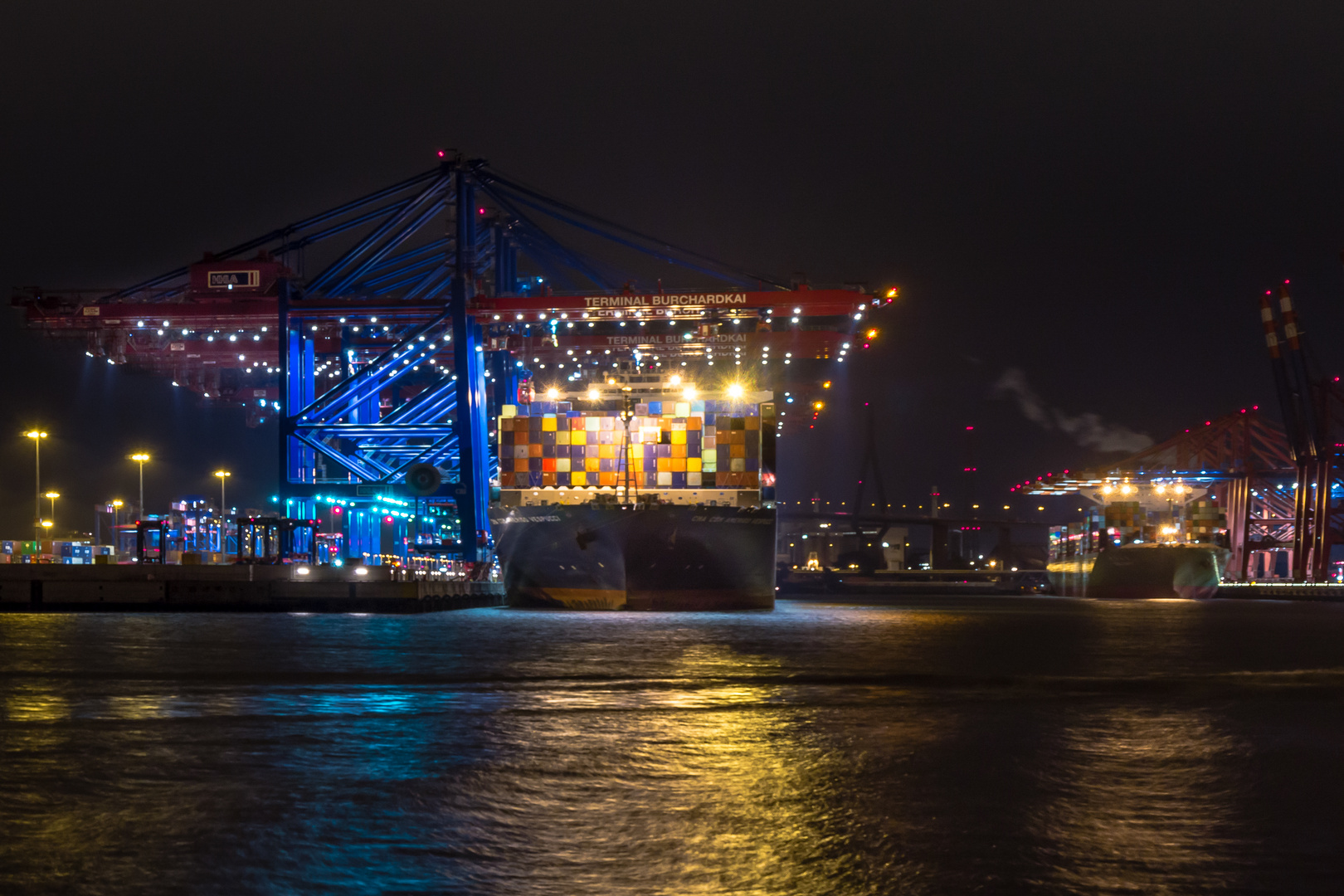 Hamburg. Hafen. Terminal Burchardkai.