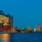 Hamburg. Hafencity. Blaue Stunde.