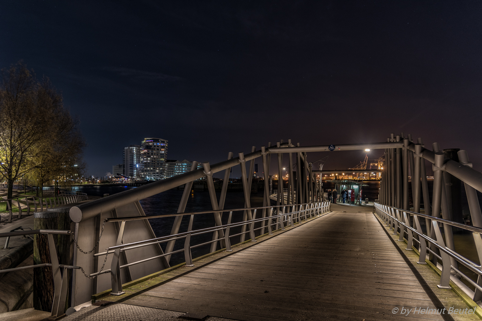 Hamburg Hafencity - Fähranleger Elbphilharmonie