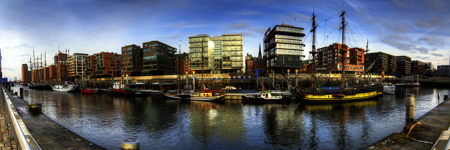 Hamburg Hafencity HDR-Panorama