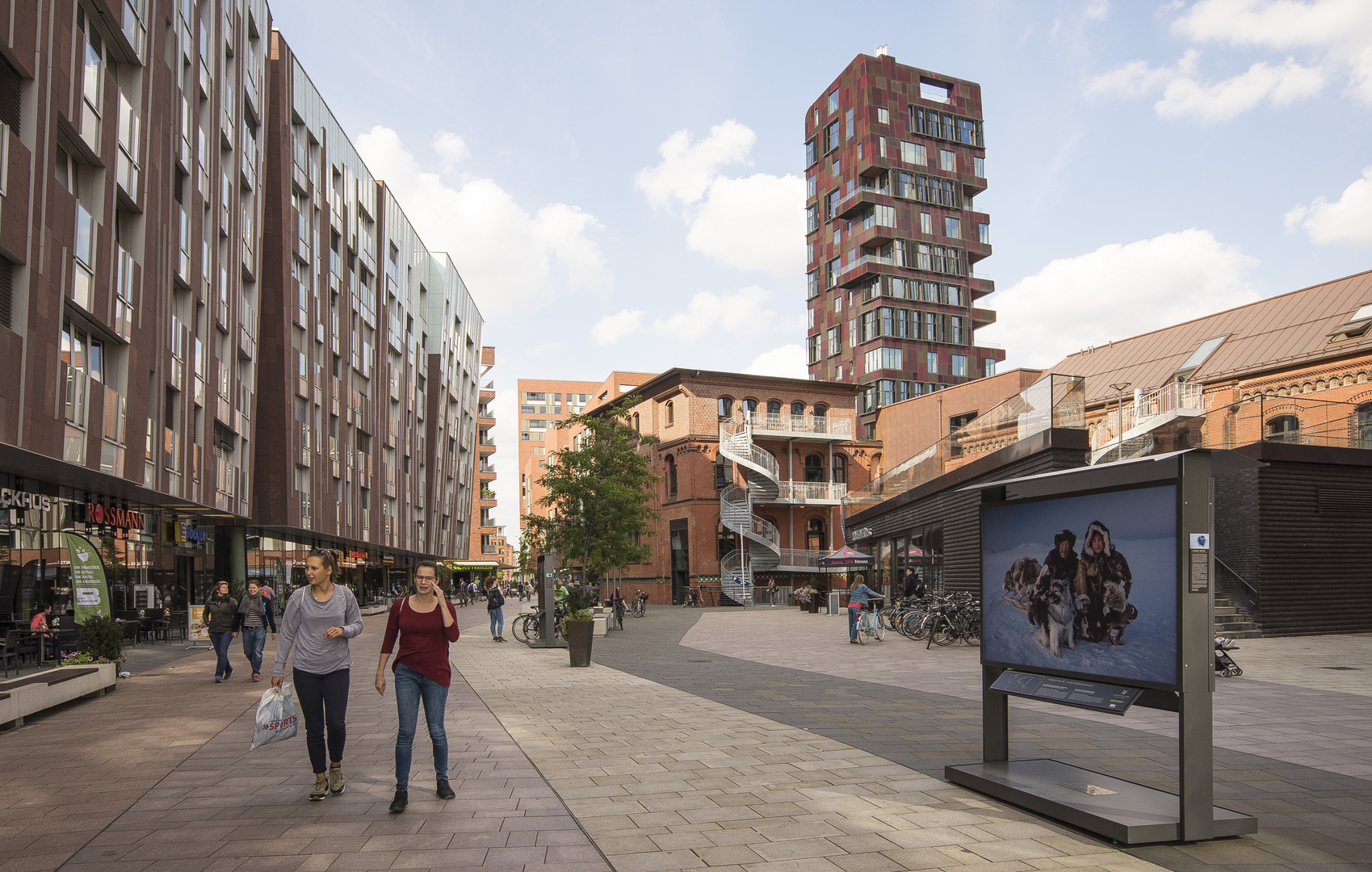 Hamburg - Hafencity - Überseeboulevard - 02