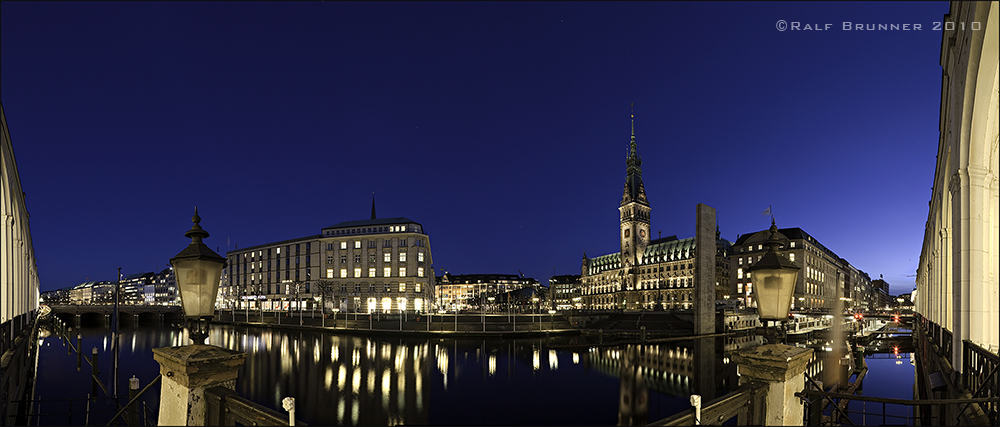 Hamburg Happy Hour