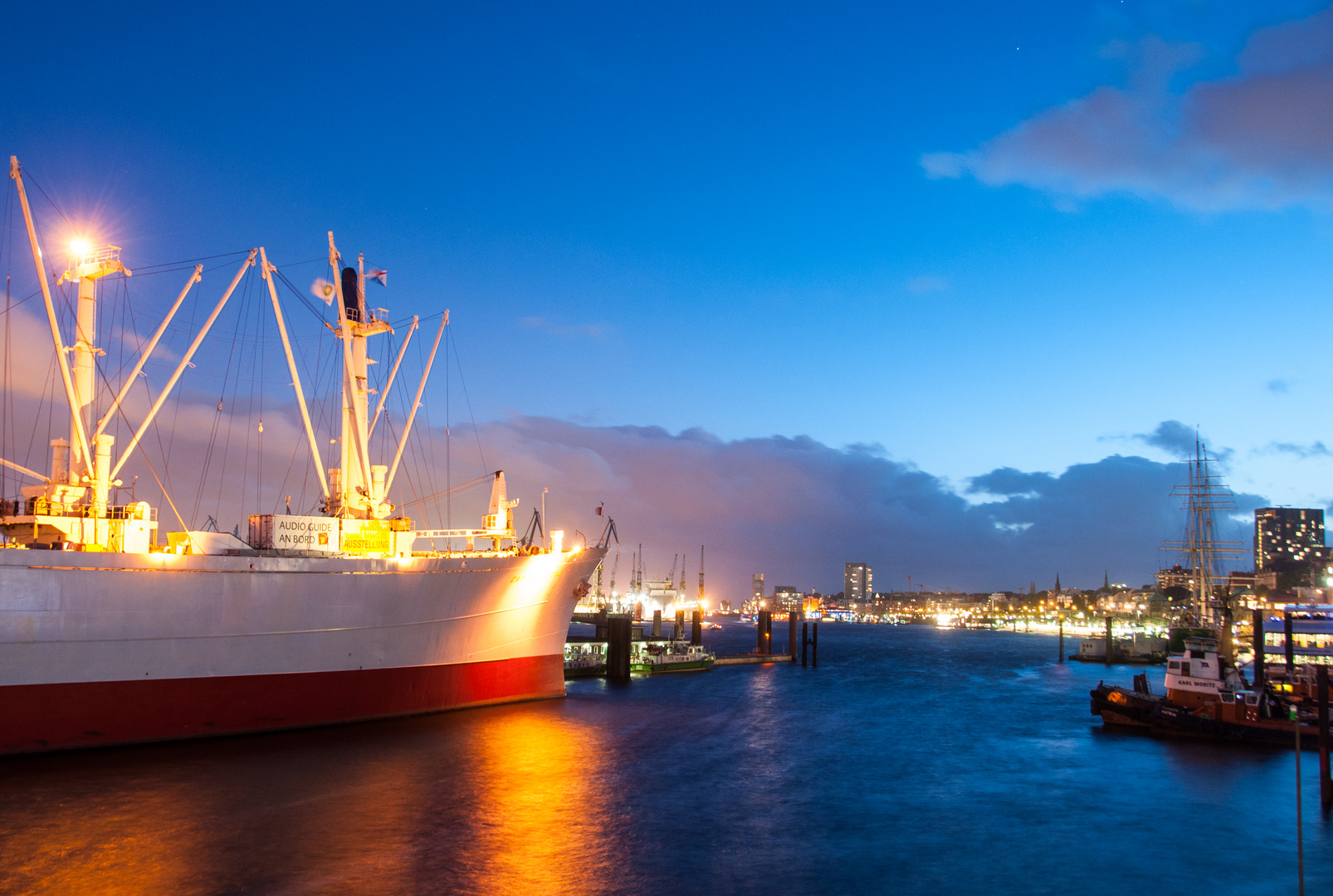 hamburg harbour city at night