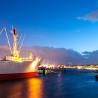 hamburg harbour city at night