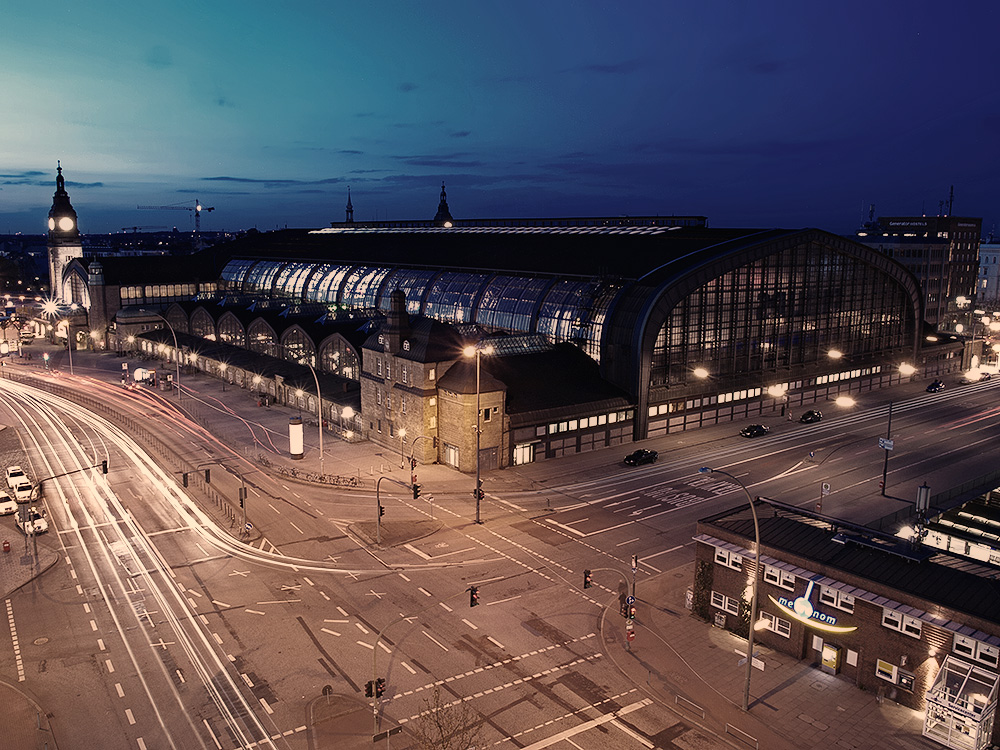 Hamburg Hauptbahnhof @night