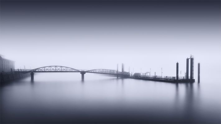 ::: Hamburg | im Nebel :::