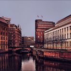 Hamburg Impressionen - die Commerzbank an der Trostbrücke