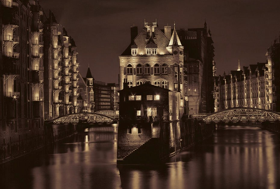 Hamburg Klassiker -- das Wasserschloss in der Speicherstadt 