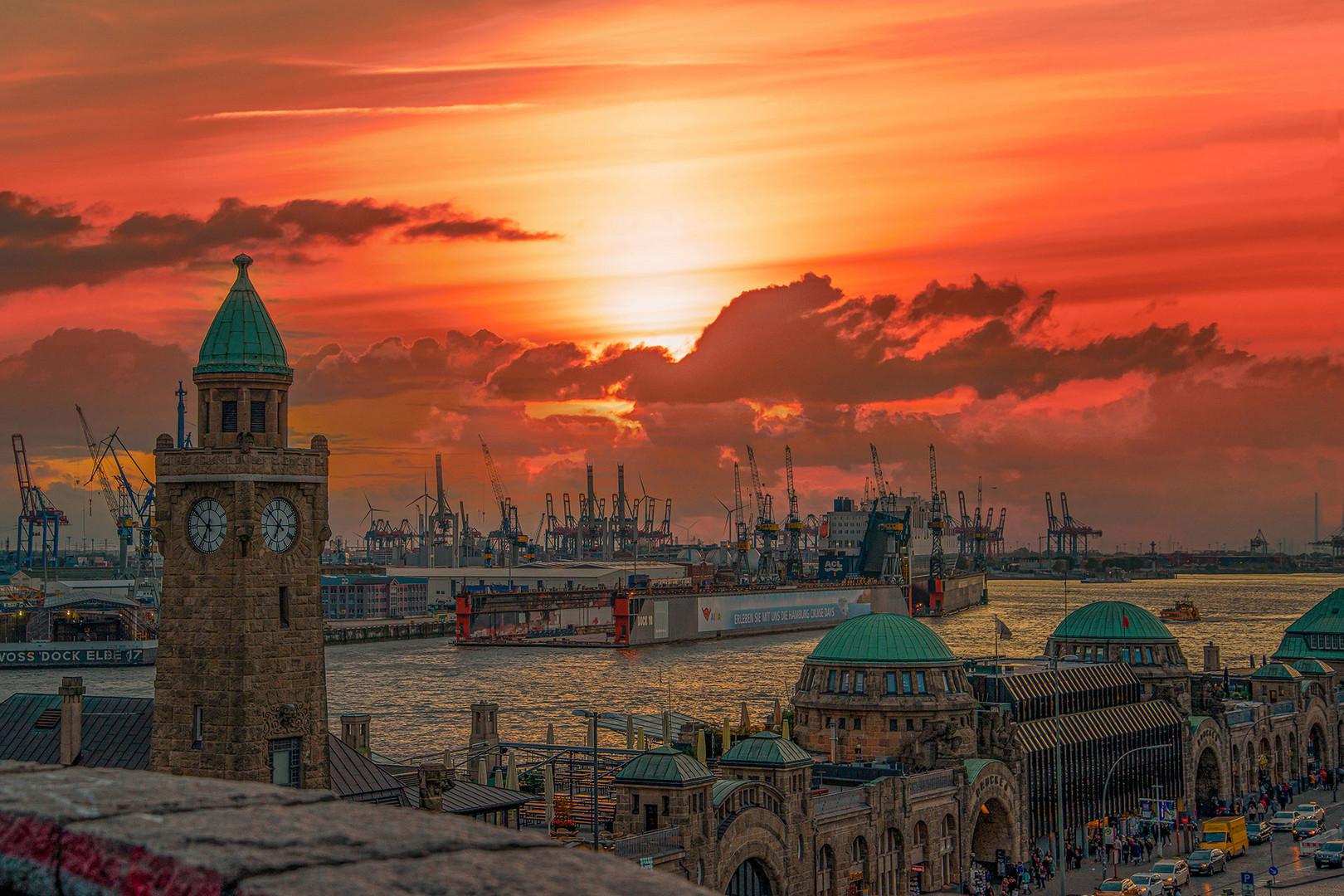 Hamburg Landungsbrücke