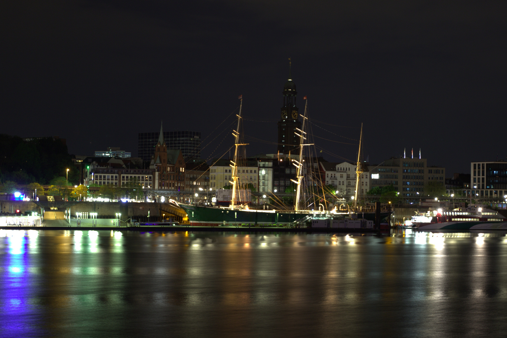 Hamburg Landungsbrücke