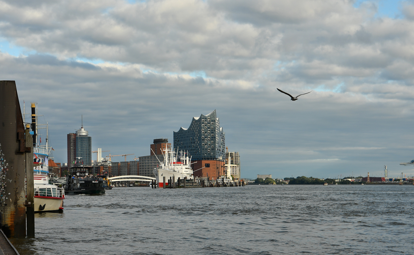 Hamburg Landungsbrücken