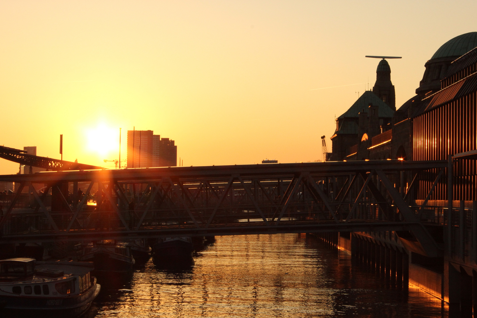 Hamburg Landungsbrücken