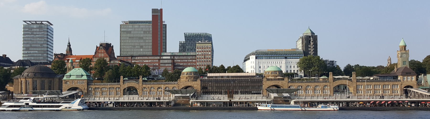 Hamburg - Landungsbrücken-Panorama