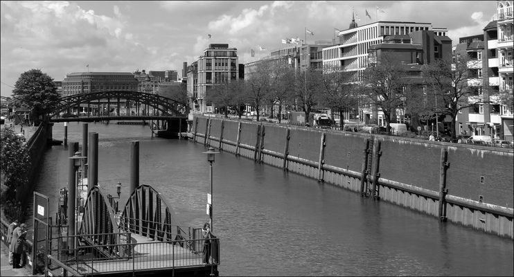 "Hamburg meine Perle"