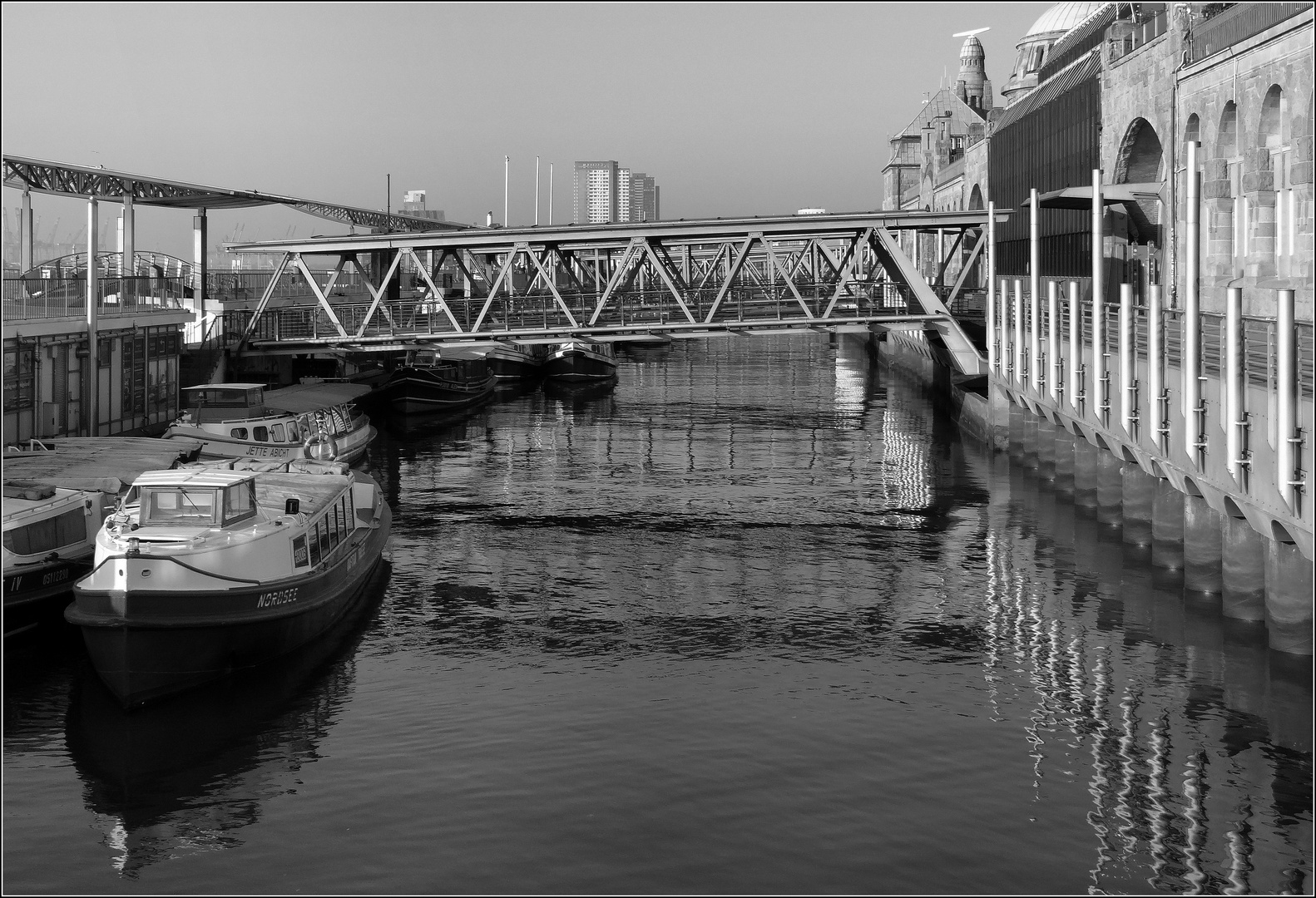 "Hamburg meine Perle"