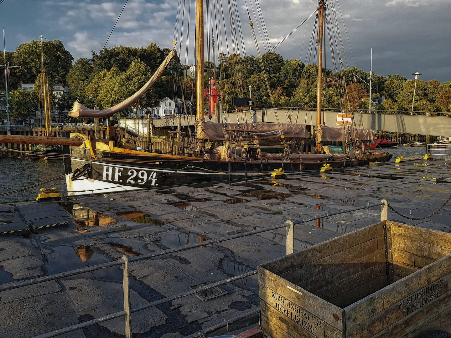 Hamburg  Museumshafen Oevelgönne  II