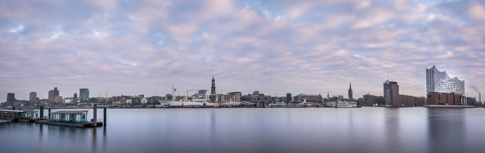 Hamburg Panorama mit Elbphie
