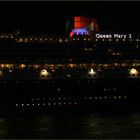 Hamburg ... Queen Mary 2 Sonntag , 15.Juli 2012 ... 3:58 Uhr