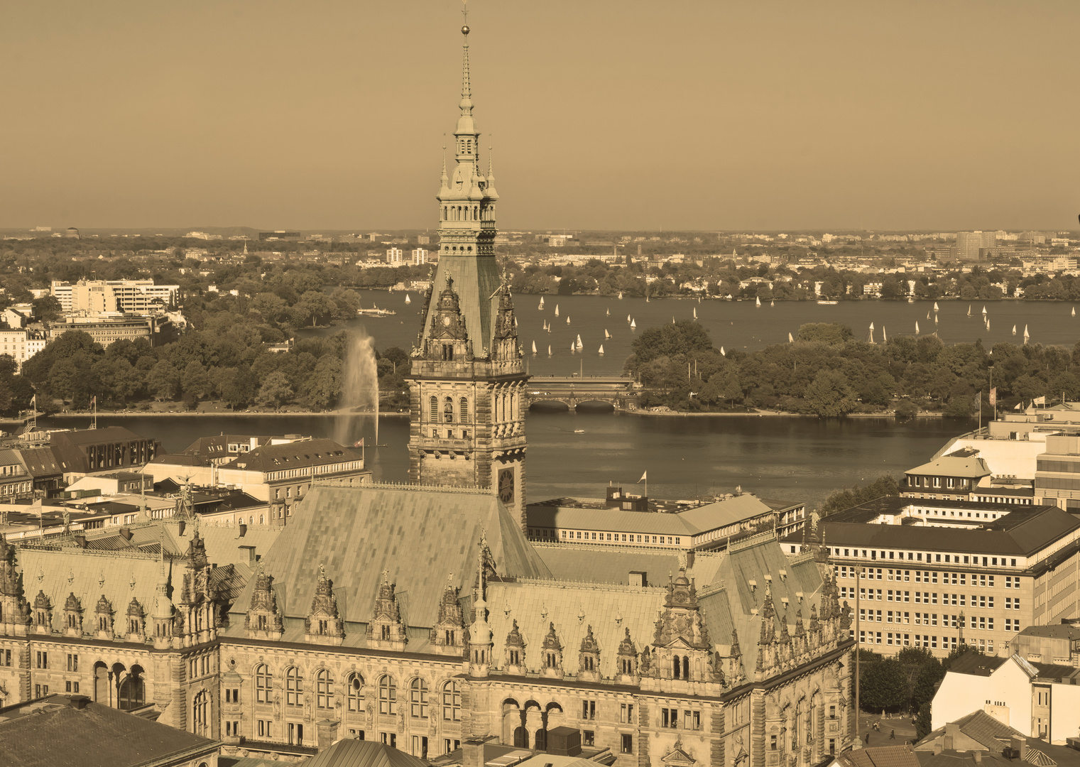 Hamburg Rathaus mit Alster