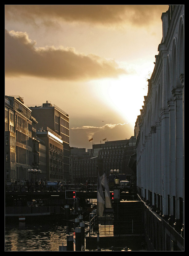 Hamburg Rathausschleuse