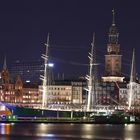 Hamburg — Rickmer Rickmers bei Nacht