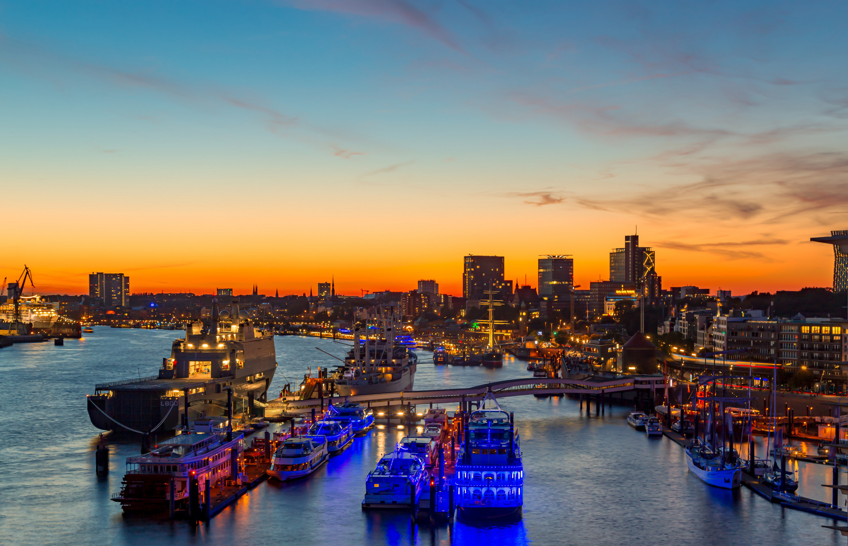 Hamburg Skyline