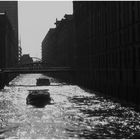 Hamburg - Speicherstadt - Barkassen im Gegenlicht